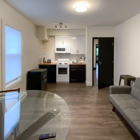 Calming 1Bedroom Units with Balcony and City View