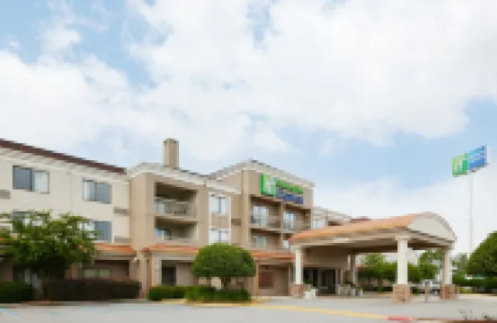 Holiday Inn Express TIFTON by IHG