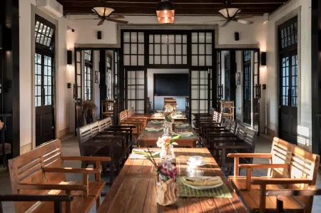 Uthai Heritage Hotel Отели в г. Утай-Тани