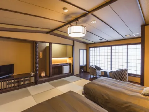 Tsuta Onsen Ryokan Hotels in 