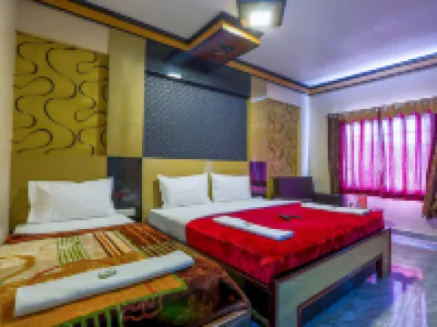 Hotel Sarkar Palace Hotels near Government Botanical Garden