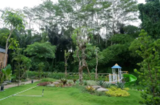 By the River Cottage with Private Warm Pool