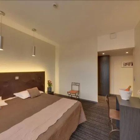 Le Vieux Beffroi Hotels in Béthune