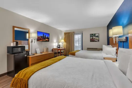 SureStay Hotel by Best Western Spicer Hotel di 