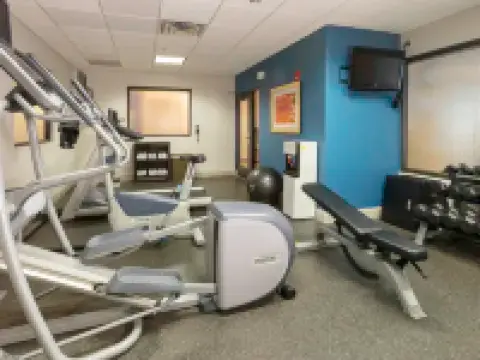 Holiday Inn Express & Suites JACKSONVILLE AIRPORT by IHG ジャクソンビルのホテル