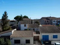 Résidence les Roses Hotel dekat Arenes Francis San Juan