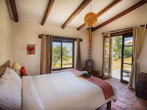 Santa Cruz Eco Lodge