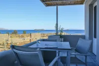 Pharos Apartments - Mountain view