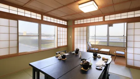 Kamogawa Universe Hotel Отели рядом со станцией Станция Ава-Камогава JR