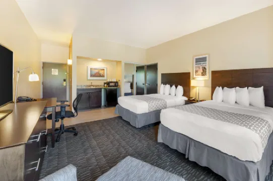 Best Western Naples Plaza Hotel