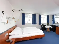 Am Zehntstadl Hotel & Sauna Hotels in Ульм
