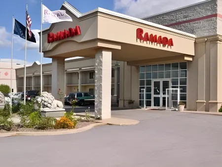Ramada by Wyndham Hammond Hotel & Conference Center Отели в г. Хаммонд