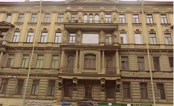 Old Flat Guest House na Zhukovskogo - Hostel