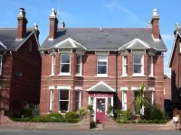 Colebrook Guest House - parcheggio