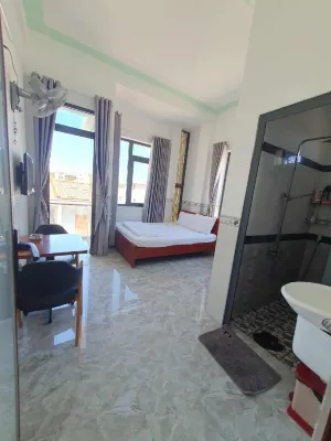 Anh Phát Hotel Hotels in Nhơn Lý