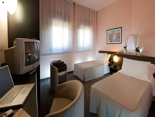 Hotel Comtur Hotels in Binasco