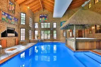 Mereke Manor - Pools