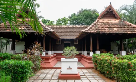 Green Meadows Resort Отели рядом с достопримечательностью «Арулмиг Марундеесварар Темпл»