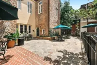 French Market Inn Hotels near French Quarter