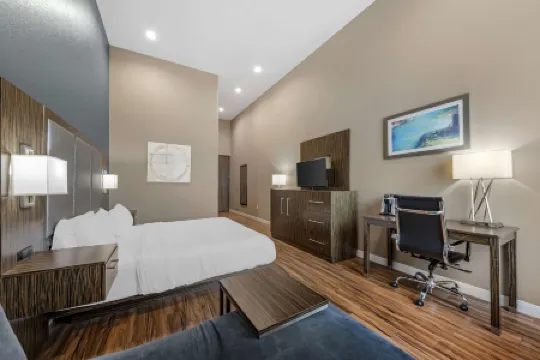 Best Western Plus Pflugerville Inn  Suites