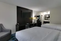 Travelodge by Wyndham Calhoun South I-75 Các khách sạn ở Calhoun