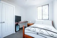 Unanderra Hotel Hotels in Figtree
