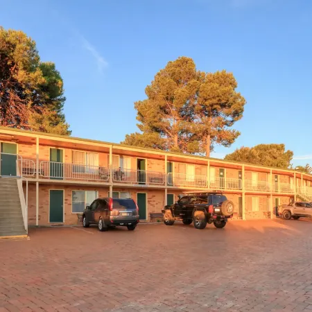 North Parkes Motel