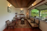 에메랄드 바이 네이처 리조트 & 스테이즈