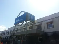 Ibis Budget Newcastle Hotels near Cardiff Station