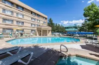 Comfort Inn Near Vail Beaver Creek - Pools