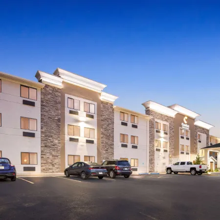 Comfort Inn & Suites Pueblo