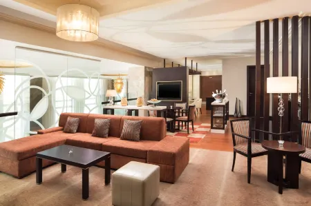 Sheraton Bratislava Hotel Отели рядом со станцией Главная станция Братиславы