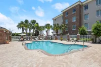 Holiday Inn Express & Suites GONZALES by IHG - Swimmingpools