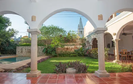 Hotel Posada San Juan Отели в г. Вальядолид