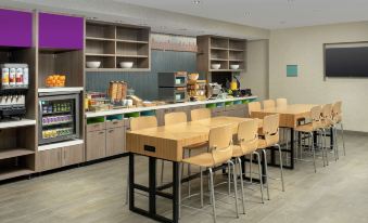 Home2 Suites by Hilton Phoenix Airport South