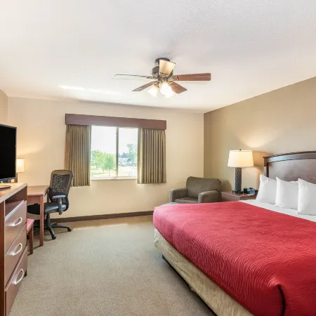AmericInn by Wyndham Marshall