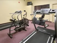Ramada by Wyndham Sparta/At Speedway - Gym