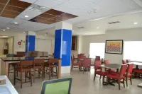 โรงแรม Holiday Inn Express Tallahassee University Central บาย IHG - พร้อมอาหารเช้า