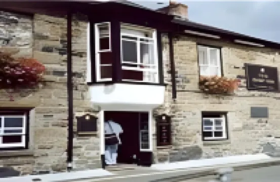 The Ship Inn Hotel di 