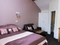 Old Oak Tree Hotels in Pickhill with Roxby