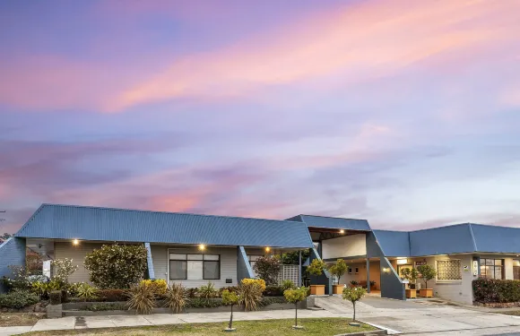 阿馬魯汽車旅館