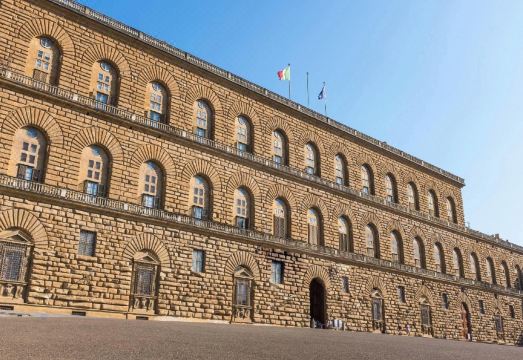 두오모 뷰 객실 내부 전경