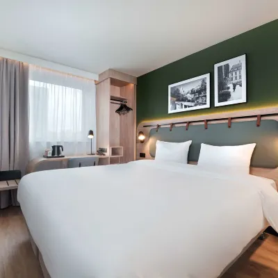 Campanile PRIME - Bussy-Saint-Georges Hotels near Monastere Fo Guang Shan France