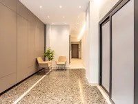 Sanders Tower Centre - Nice Studio w/ Balcony Hotels near Onarion - The Greek Concept Store