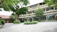 Hotel Catur Putra Hotels in Magelang Regency