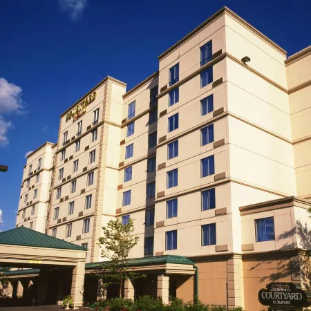 Courtyard Toronto Airport