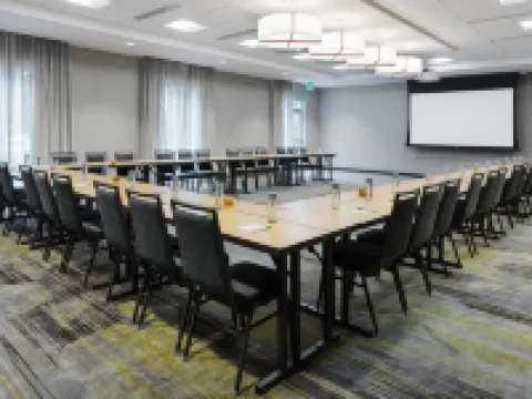 コートヤード・ラストン ラストンのホテル