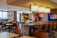 Fairfield Inn & Suites Dallas West/I-30 - sarapan