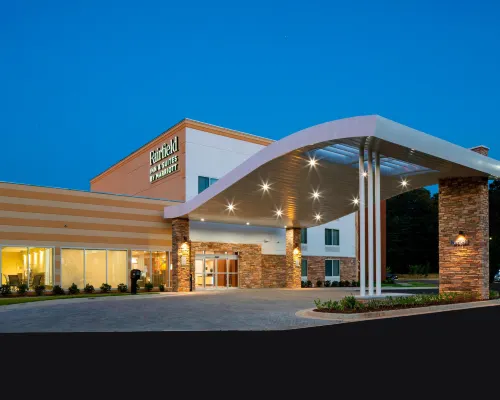 Fairfield by Marriott Inn & Suites Batesville Hotels in Batesville