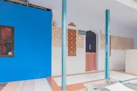 RedDoorz Syariah @ Tambak Mekar Street Subang Hotels in Jalancagak
